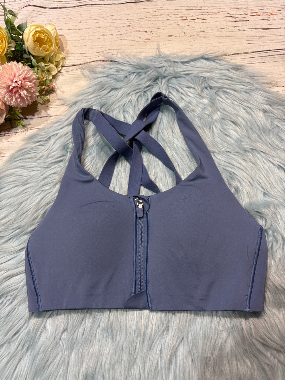 lululemon Energy Zip-Front Bra High-Support Water Drop